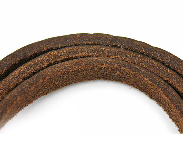 Кожена каишка за кучета