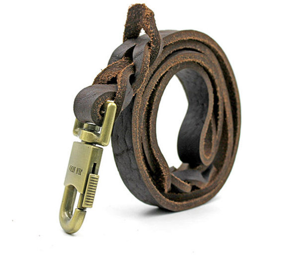 Кожена каишка за кучета