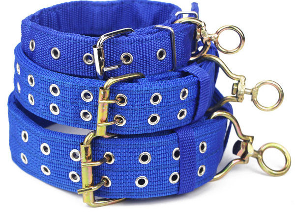 Lesa pentru caini din material textil in diferite culori