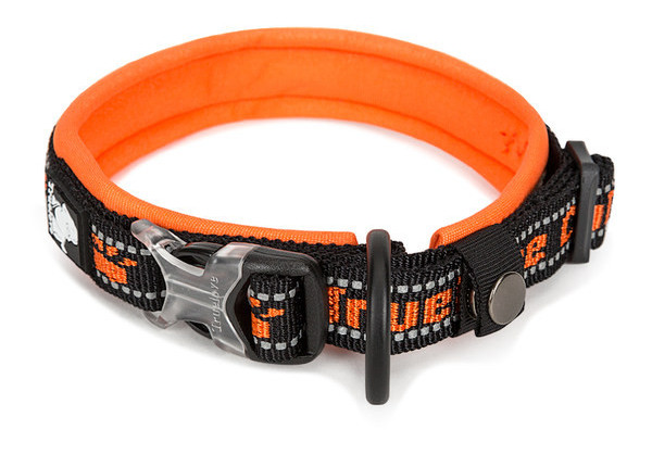 Нашийник за кучета с бродиран надпис 