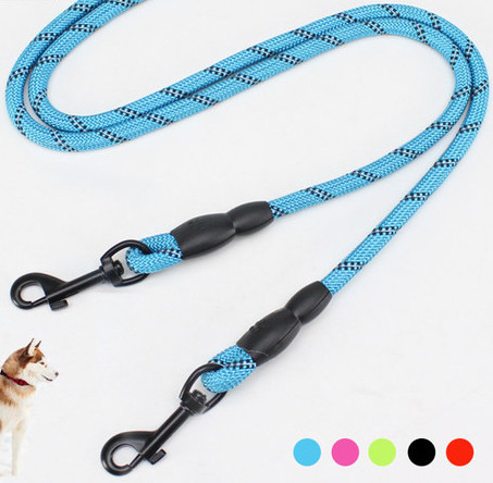 Повод за кучета с метално закопчаване 