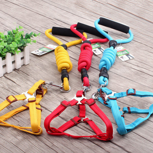 Нашийник или повод за куче от плат