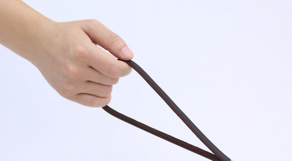 Повод за кучета няколко цвята с метално закопчаване 