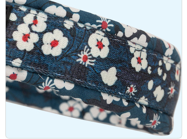 Guler pentru câini cu cataramă din plastic