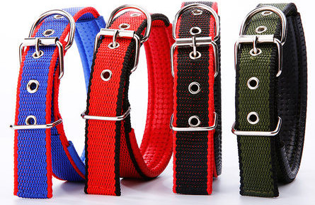 Текстилен нашийник за куче с метално закопчаване