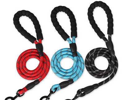 Bavete si lesa pentru caini de mai multe culori