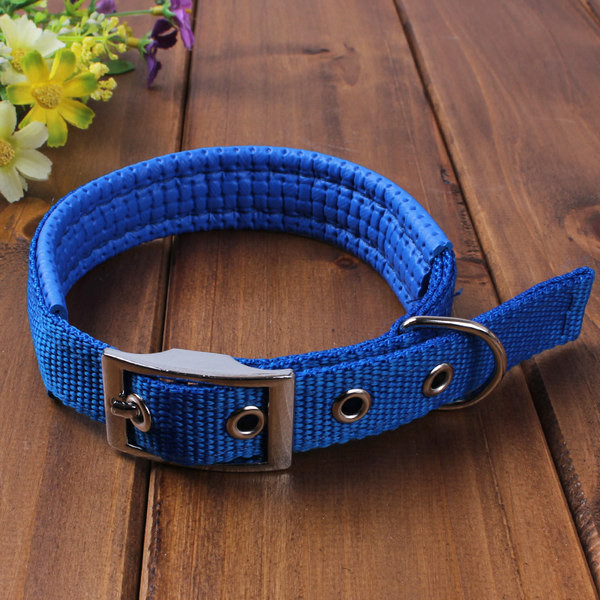 Γιακά σκύλου με ή χωρίς λουρί