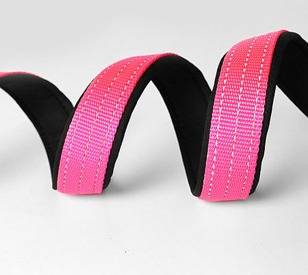 Lesa sau zgarda pentru caini din material textil