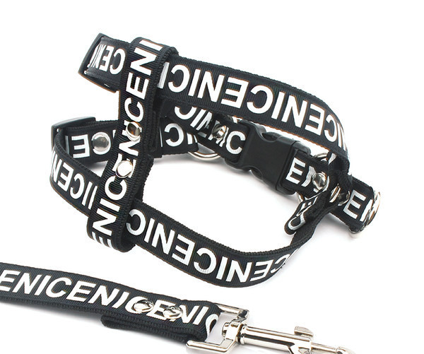 Salopeta reglabila cu broderie si inscriptionare brodata