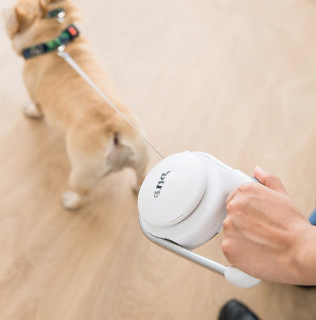 Lesa automata pentru caini - in doua culori