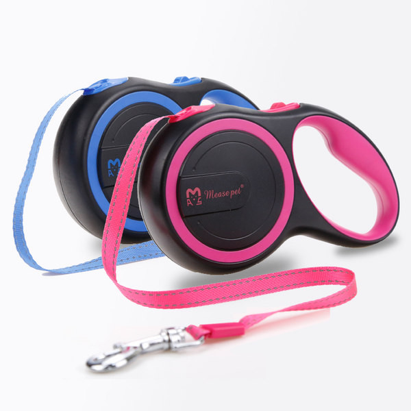 Lesa automata pentru caini