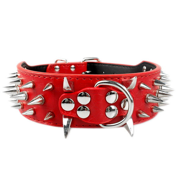 Guler de caine cu elemente metalice