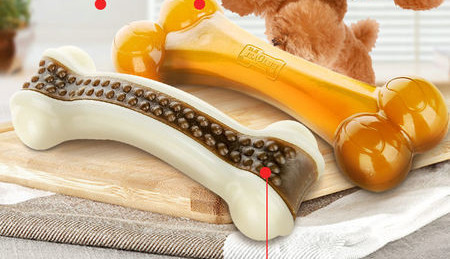 Kummist mänguluu koertele