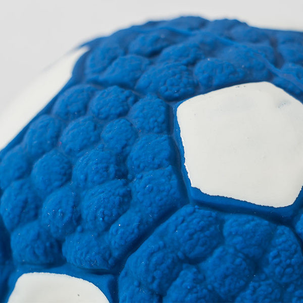 Väike kummipall koerale