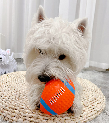Малка гумена  топка за игра на кучета