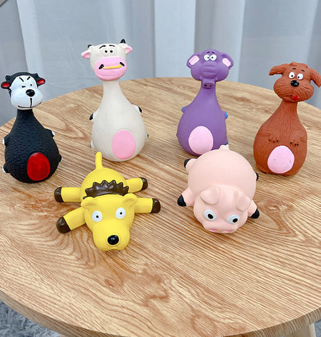 Kummist loomakujuline mänguasi koertele