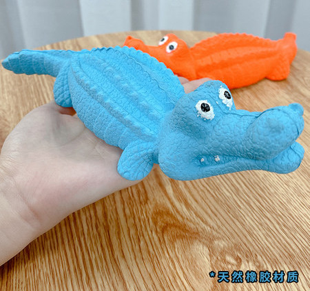 Kahes värvitoonis silikoonist mänguasi