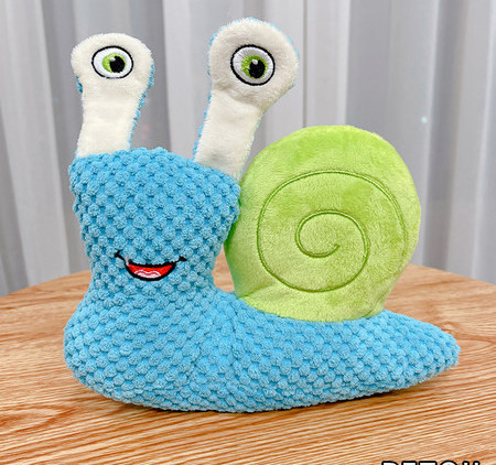 Jucărie de plus potrivită pentru a se juca cu câinii