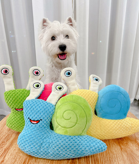 Jucărie de plus potrivită pentru a se juca cu câinii