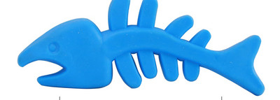 Erinevad kummist mänguasjade mudelid koertele