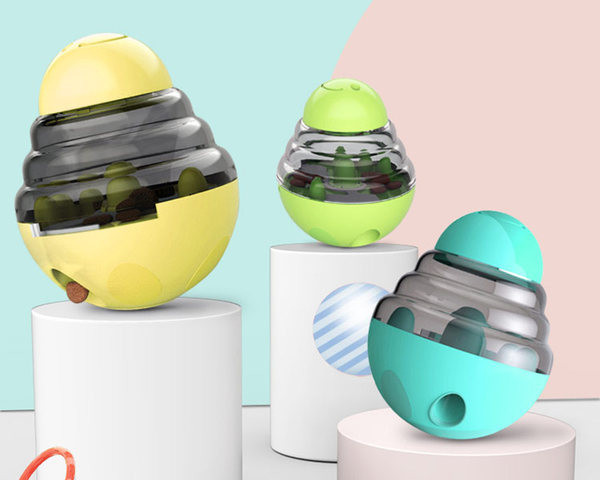 Jucărie pentru câini din plastic cu compartiment pentru mâncare