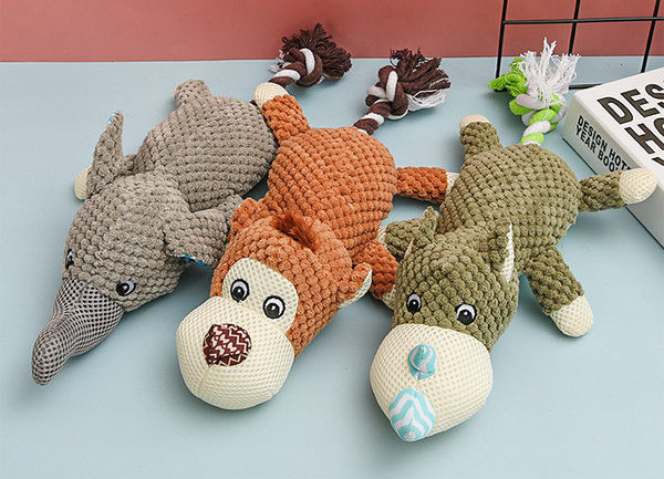 Jucărie moale de plus pentru câini