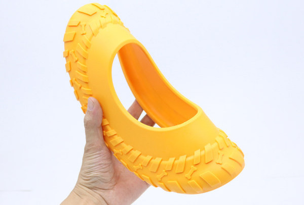 Jucărie frisbee în două culori pentru câini