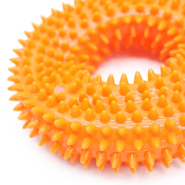 Koera kummist mänguasi kolm mudelit