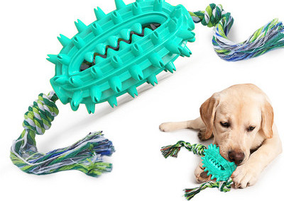 Гумена играчка топка с въже за кучета 
