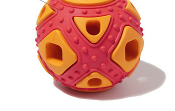 Силиконова играчка във формата на топка подходяща за кучета