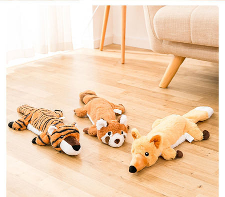 Mängimiseks sobiva heliga plüüsis mänguasi koertele