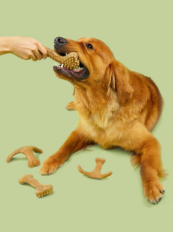 Гумена играчка за кучета в формата на кост