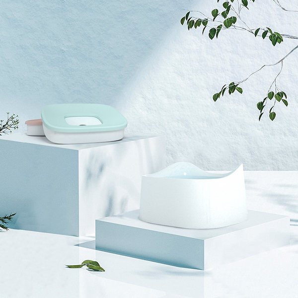 Μπολ με νερό σκύλου - δύο μοντέλα