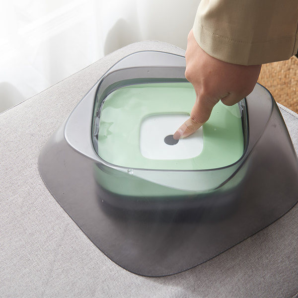 Μπολ με νερό σκύλου - δύο μοντέλα