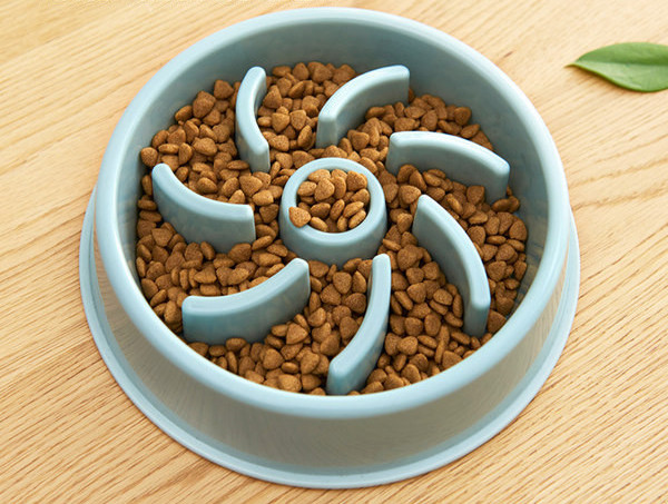 Bol pentru mâncare din plastic - trei modele