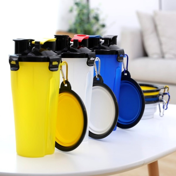 Πλαστικό ποτήρι σκύλου για νερό ή τροφή κατάλληλο για περπάτημα