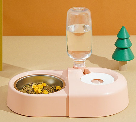 Kahekordne koerakauss veedosaatoriga