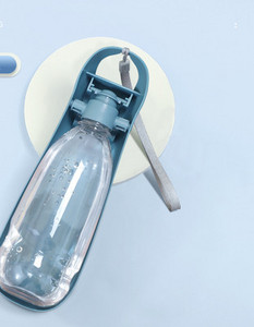 Dozator de apă potrivit pentru utilizare în aer liber