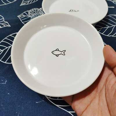 Keraamiline kauss koeratoidu jaoks