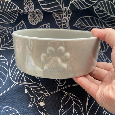 Keraamiline kauss koeratoidu jaoks