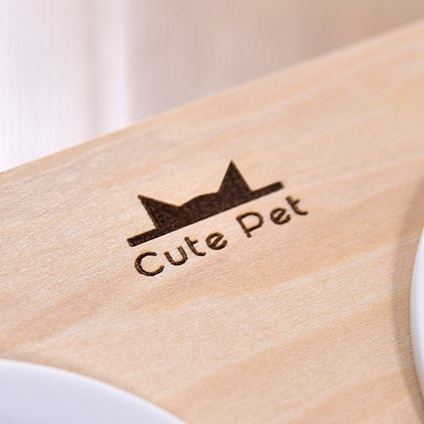 Keramikas bļoda ēdienam un ūdenim ar statīvu