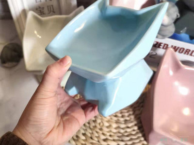 Bol din ceramica pentru animale de companie in diferite modele