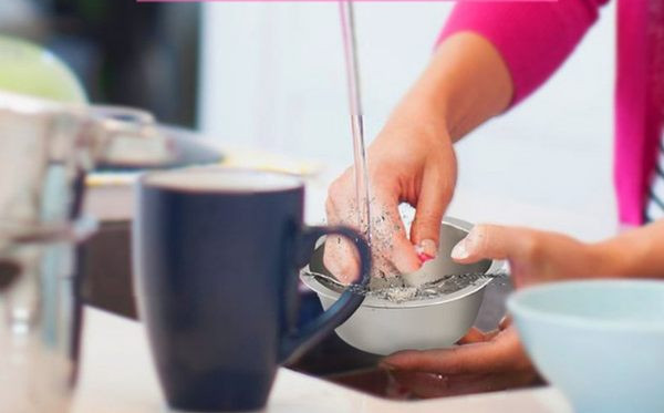 Bol cu mancare in doua dimensiuni pentru caini