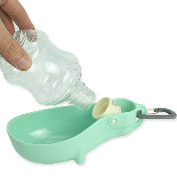 Kaasaskantav plastikust veepudel - koertele