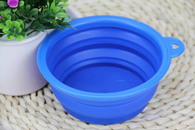 Bol pentru câini pliabil din silicon