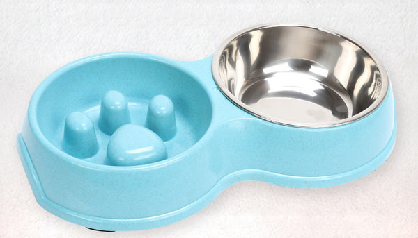 Bol dublu din plastic pentru caini - compartimente pentru apa si hranire lenta