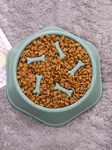 Plastična okrugla posuda za sporo hranjenje - za pse