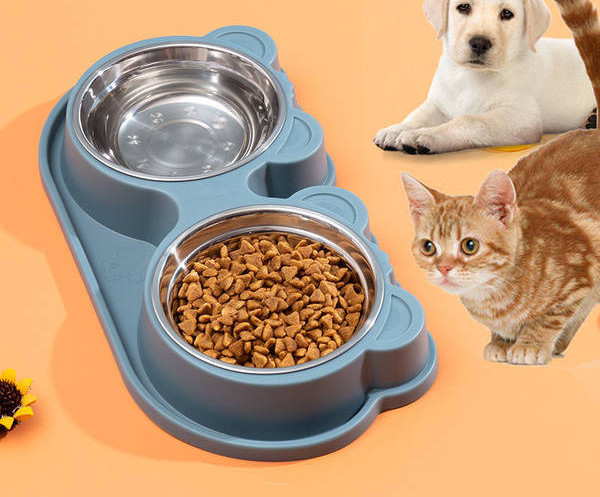 Posuda za pse s dva plastična odjeljka