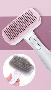 Pintsel koerte kammimiseks, mille funktsioon on lihtne eemaldada liigne karv