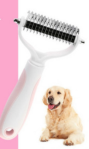 Pieptene pentru pieptănarea animalelor de companie